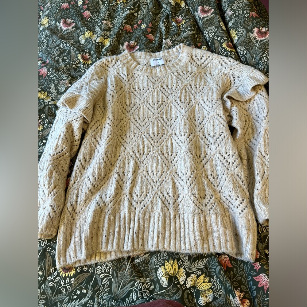 Super warm and cozy sweater with the most adorable sleeves